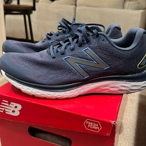 New balance men sneakers